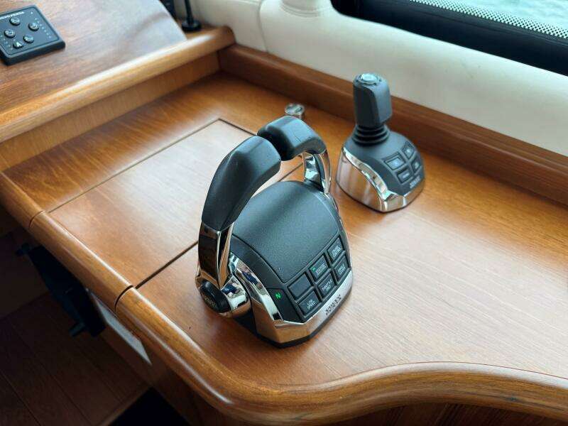58ft Tiara Yachts Yacht For Sale