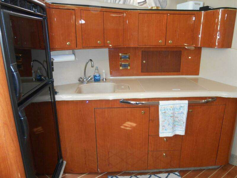 Cygnus 41ft Sea Ray Yacht For Sale