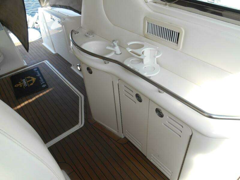 Cygnus 41ft Sea Ray Yacht For Sale