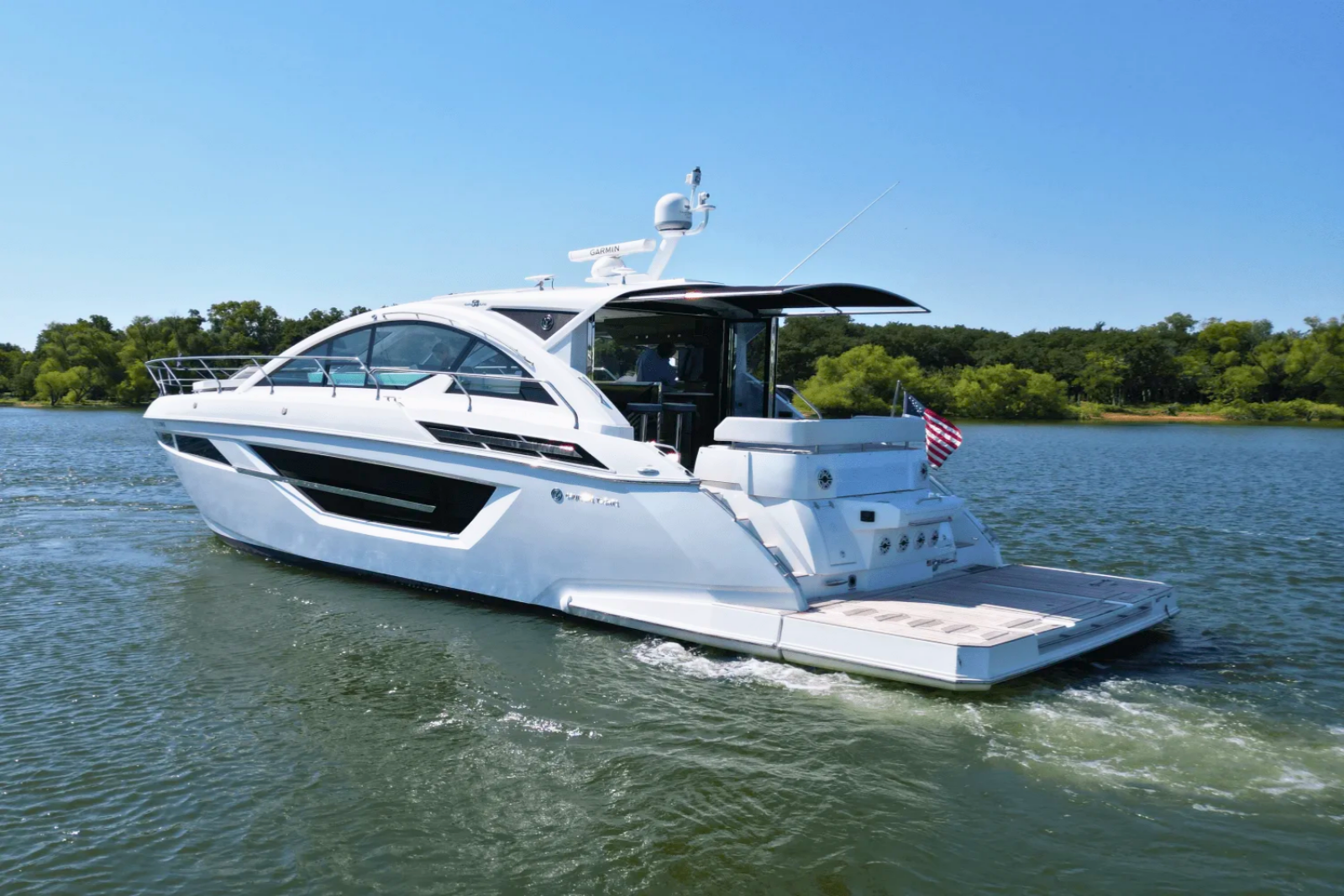 2020 Cruisers Yachts 50 CANTIUS