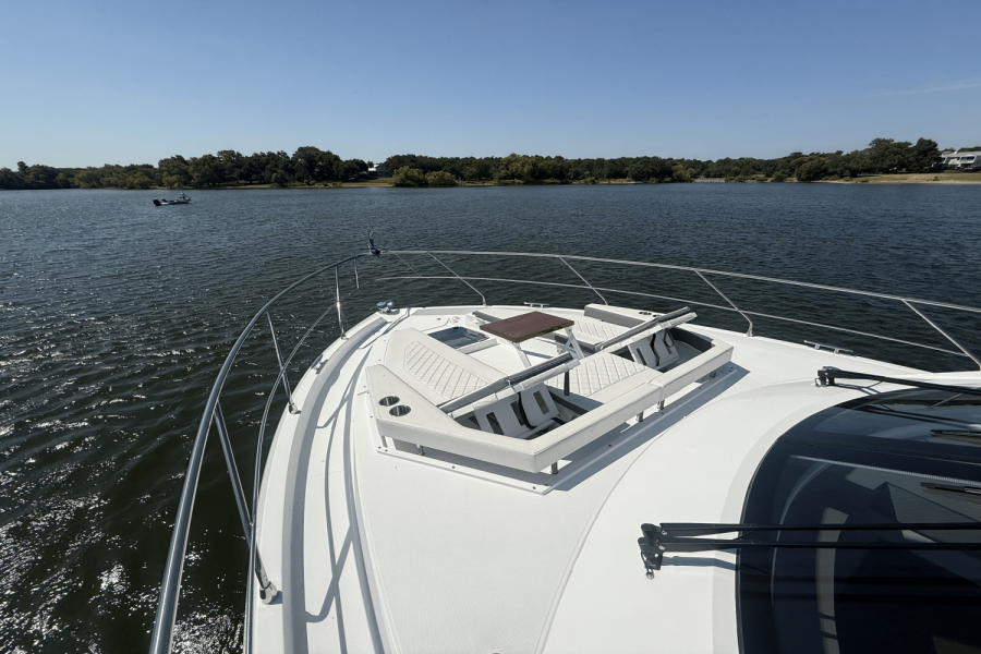 50ft Cruisers Yachts Yacht For Sale
