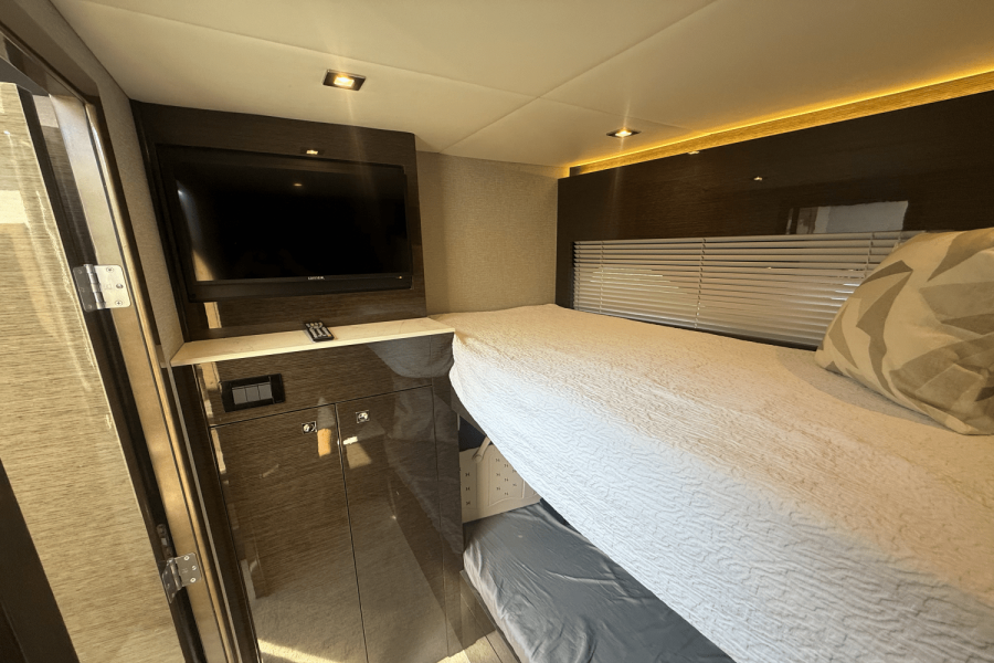 50ft Cruisers Yachts Yacht For Sale