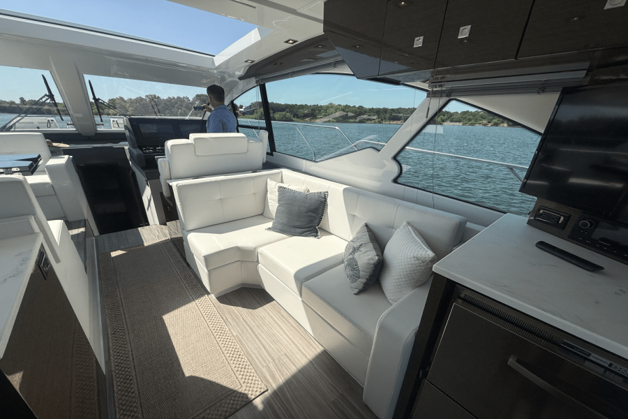 50ft Cruisers Yachts Yacht For Sale