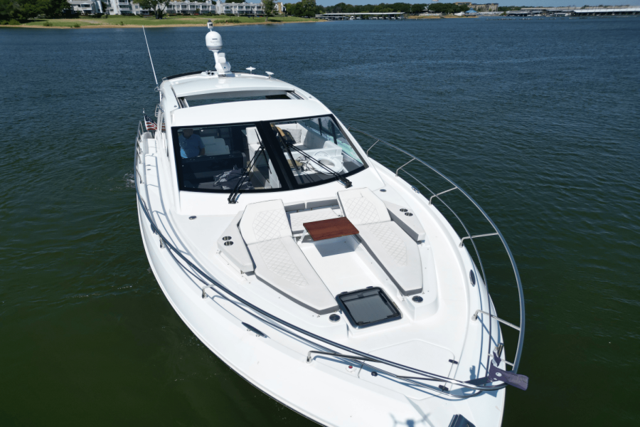 50ft Cruisers Yachts Yacht For Sale