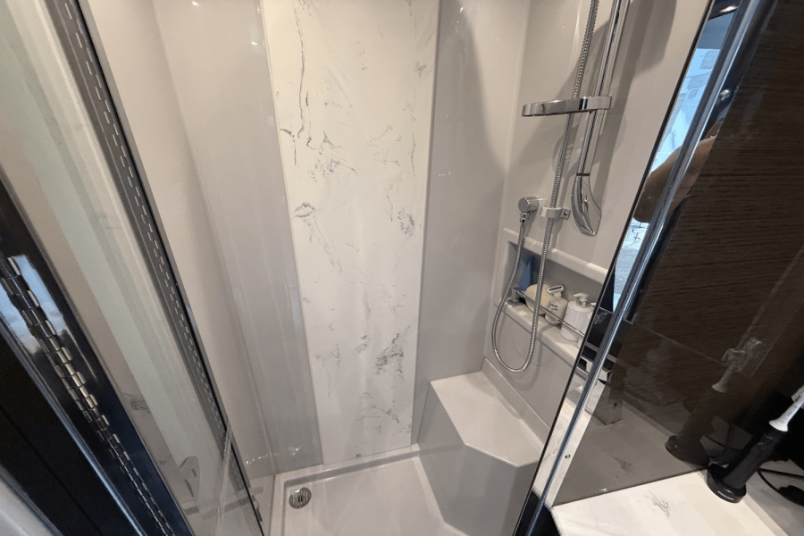 50ft Cruisers Yachts Yacht For Sale