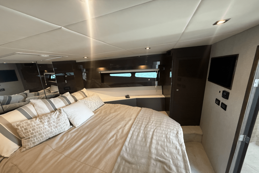50ft Cruisers Yachts Yacht For Sale