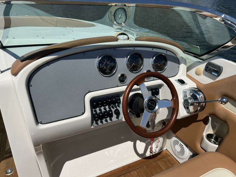 28ft Chris Craft Yacht For Sale