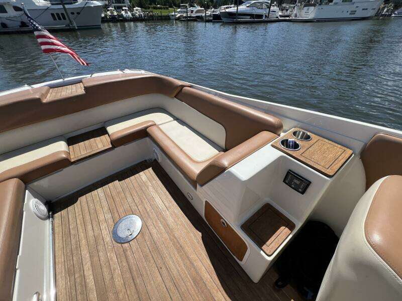 28ft Chris Craft Yacht For Sale