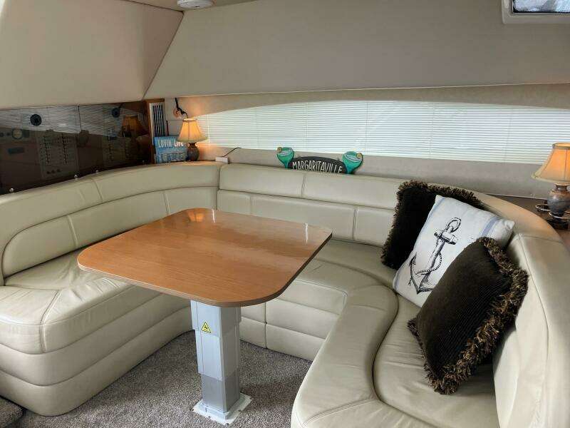 25 Knots 41ft Regal Yacht For Sale