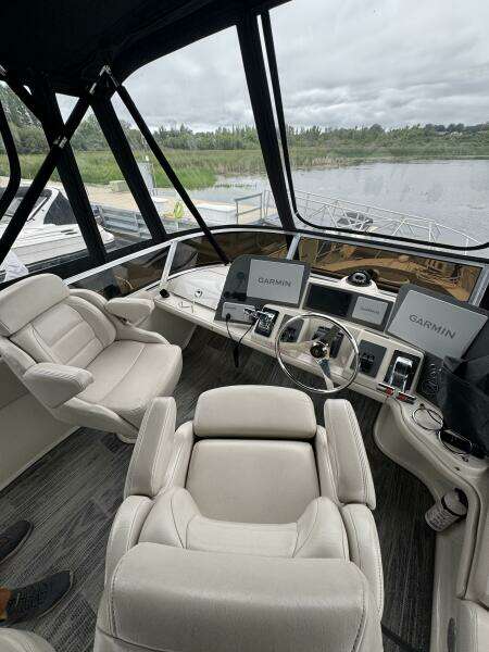 25 Knots 41ft Regal Yacht For Sale