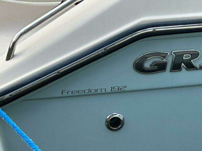 19ft Grady White Yacht For Sale