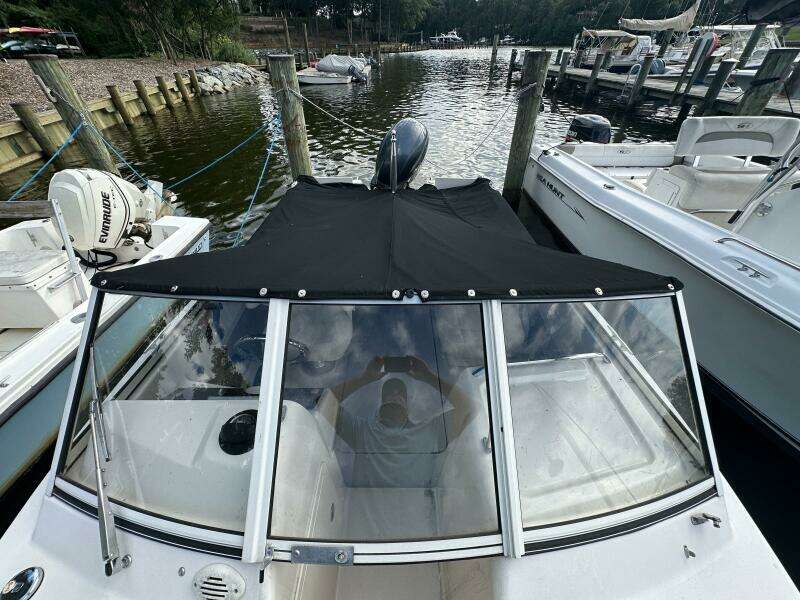 19ft Grady White Yacht For Sale