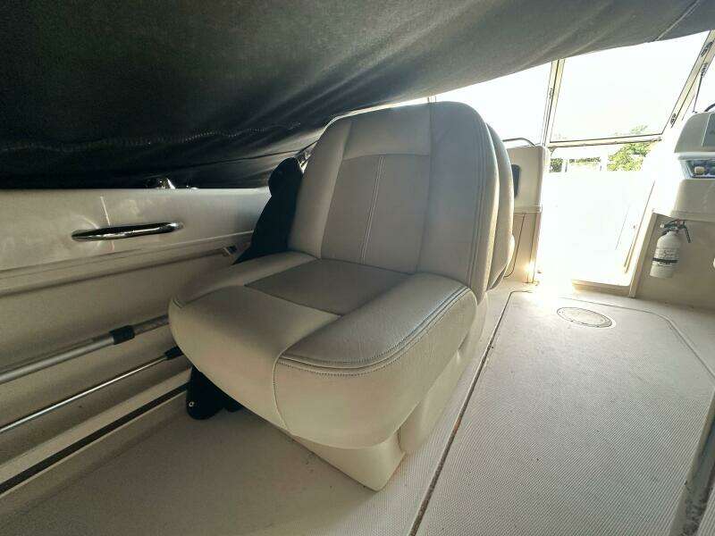 19ft Grady White Yacht For Sale
