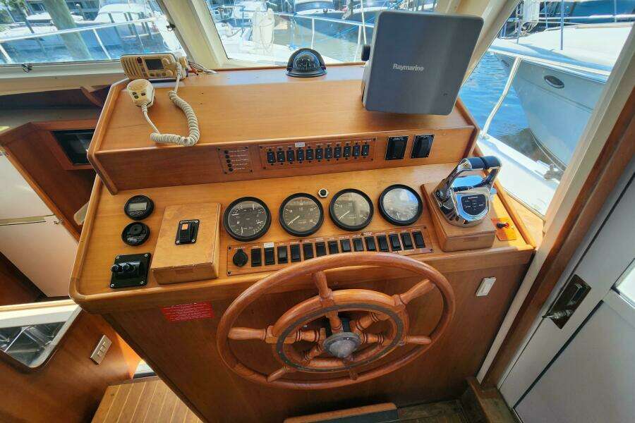 43ft Mainship Yacht For Sale