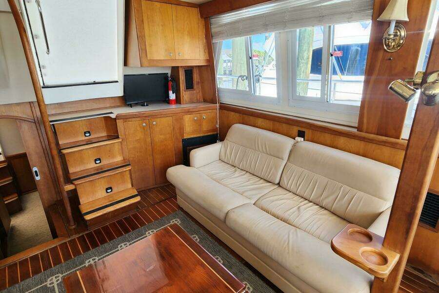 43ft Mainship Yacht For Sale
