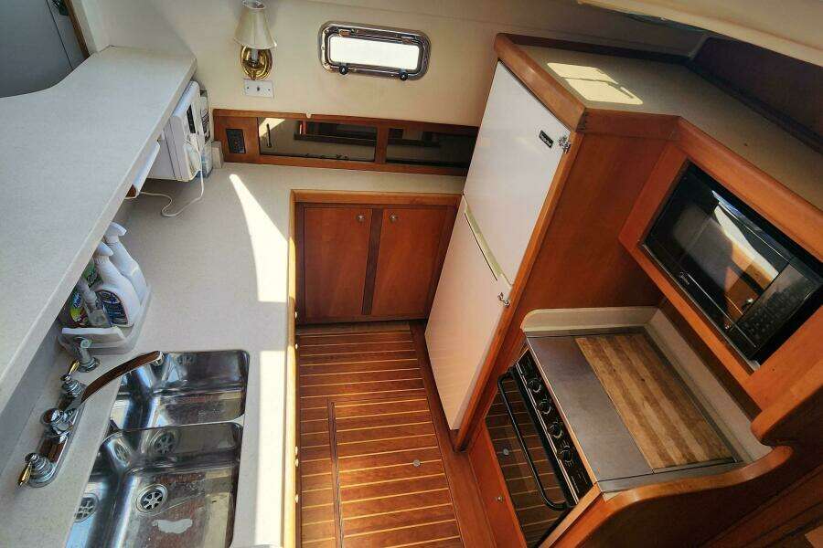 43ft Mainship Yacht For Sale