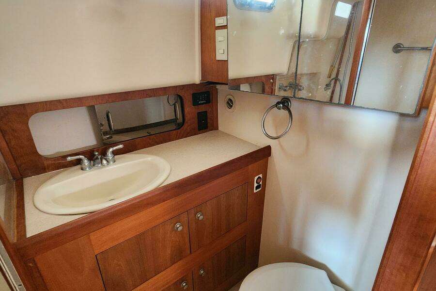 43ft Mainship Yacht For Sale