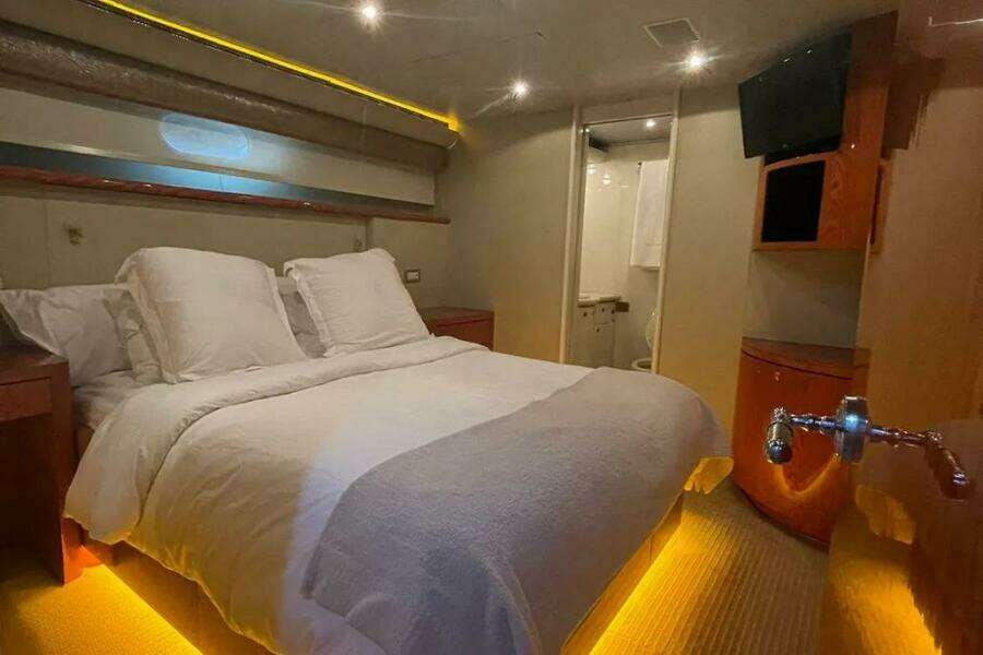 92ft Cheoy Lee Yacht For Sale