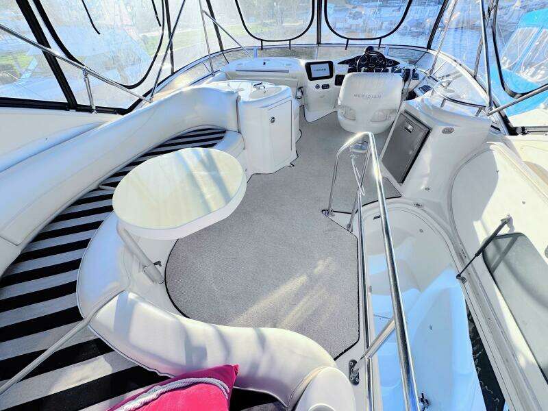 39ft Meridian Yacht For Sale