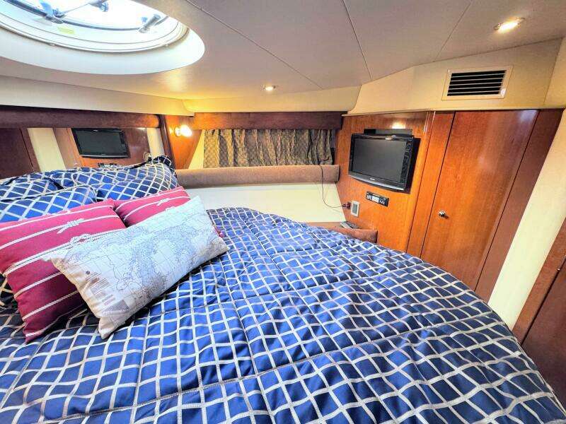 39ft Meridian Yacht For Sale