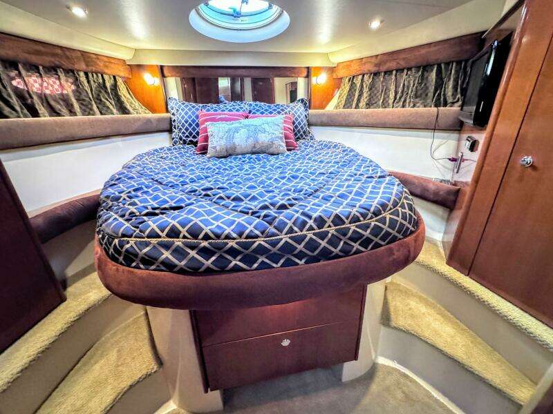 39ft Meridian Yacht For Sale