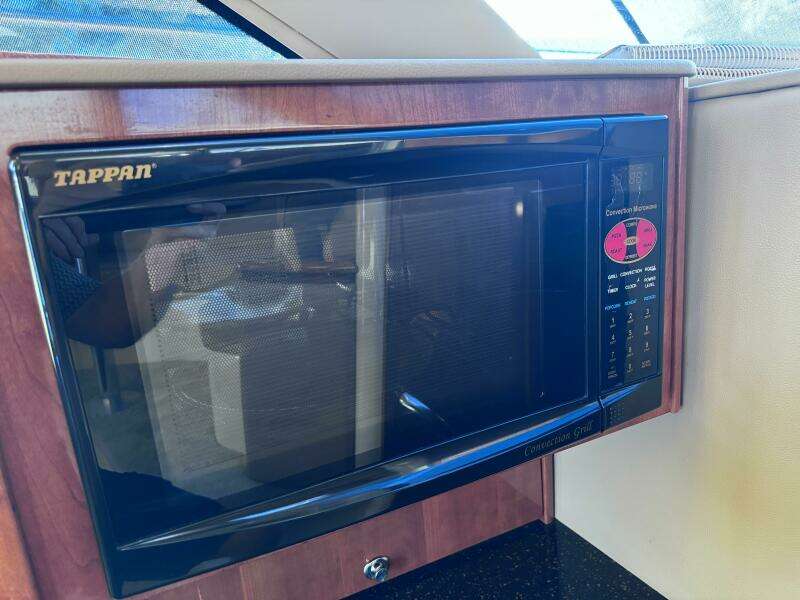 39ft Meridian Yacht For Sale