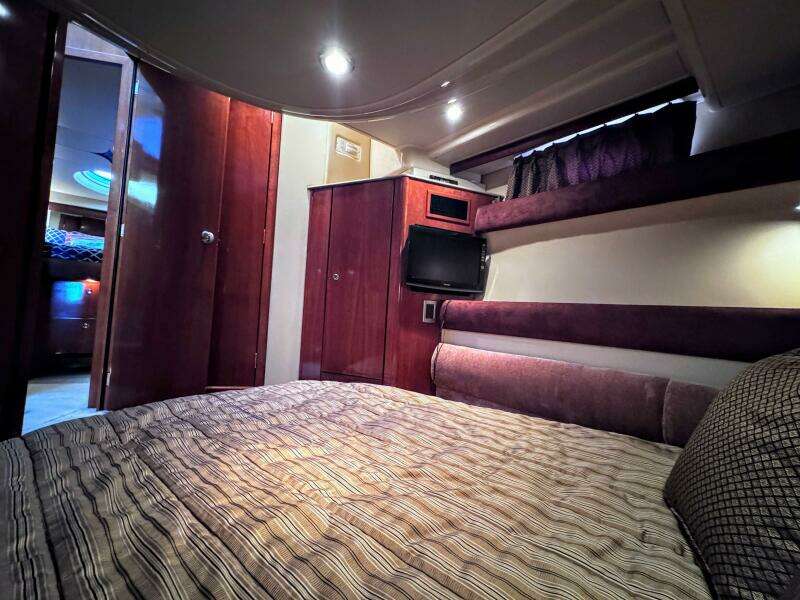39ft Meridian Yacht For Sale