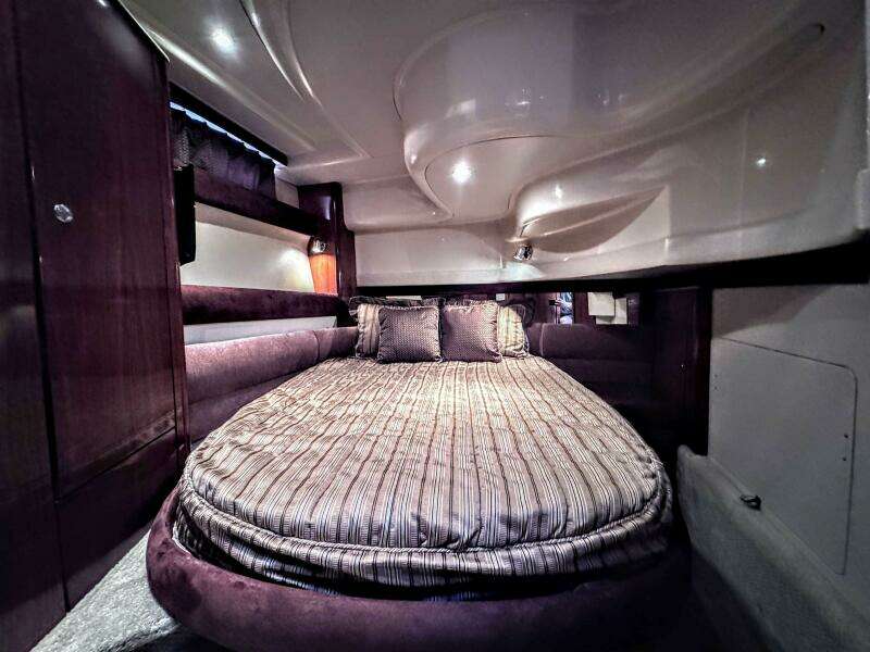 39ft Meridian Yacht For Sale