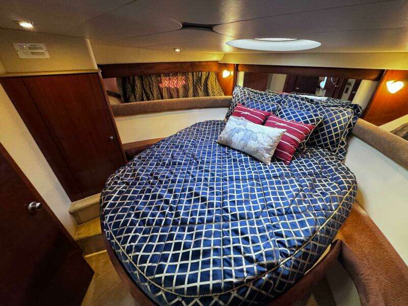 39ft Meridian Yacht For Sale