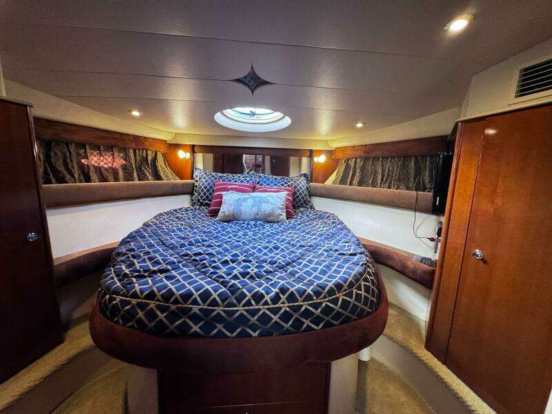 39ft Meridian Yacht For Sale