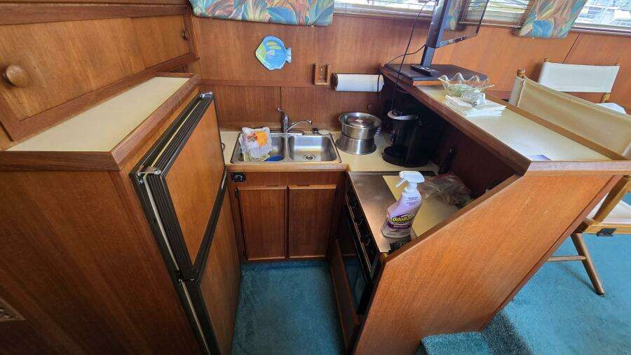 36ft Chris Craft Yacht For Sale
