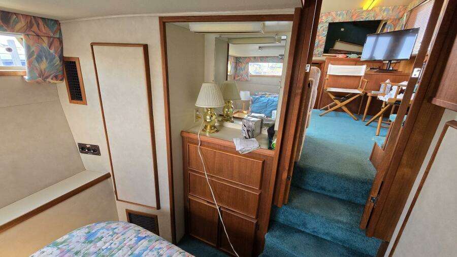 36ft Chris Craft Yacht For Sale