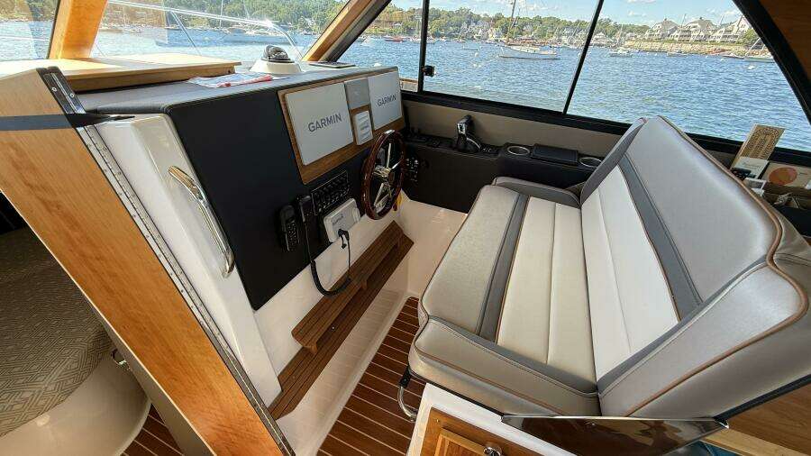 Frisky 37ft Cutwater Yacht For Sale