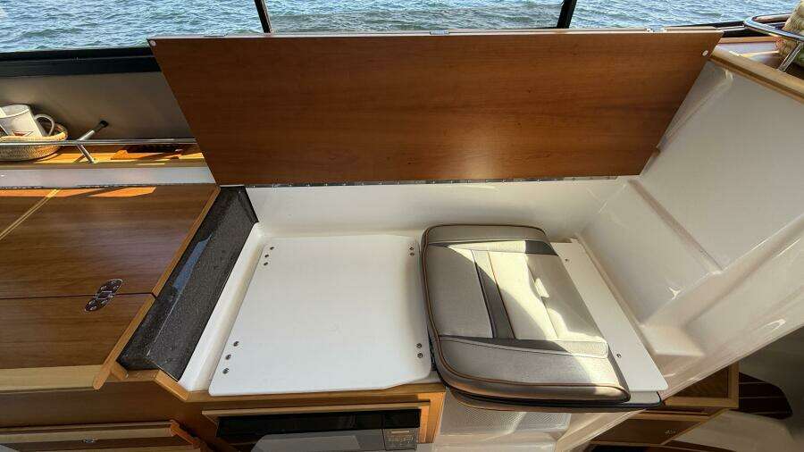Frisky 37ft Cutwater Yacht For Sale