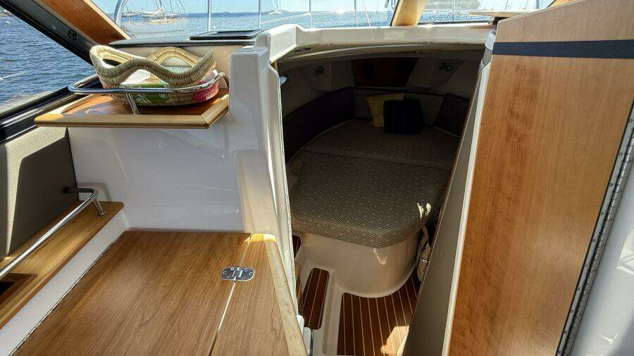 Frisky 37ft Cutwater Yacht For Sale