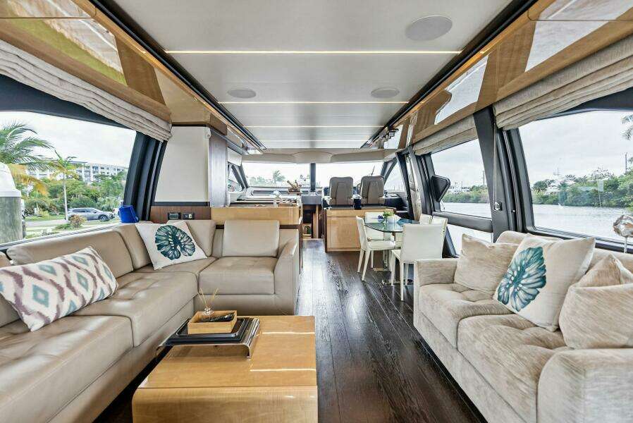 72ft Azimut Yacht For Sale