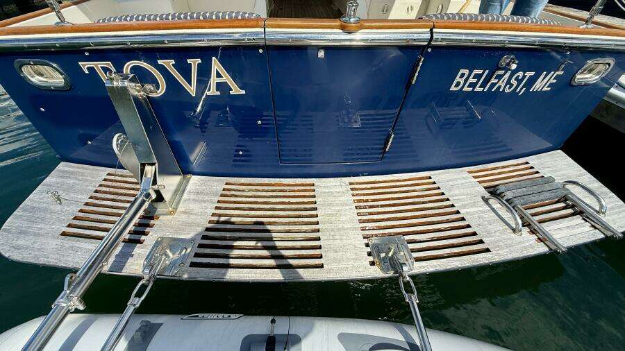 Tova 32ft Legacy Yacht For Sale