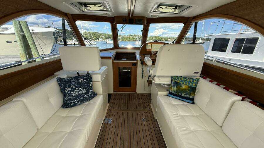 Tova 32ft Legacy Yacht For Sale
