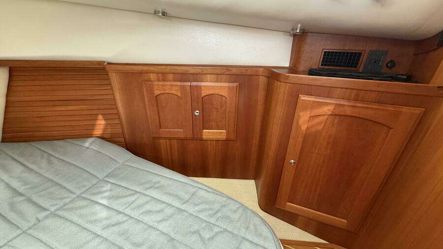 Tova 32ft Legacy Yacht For Sale