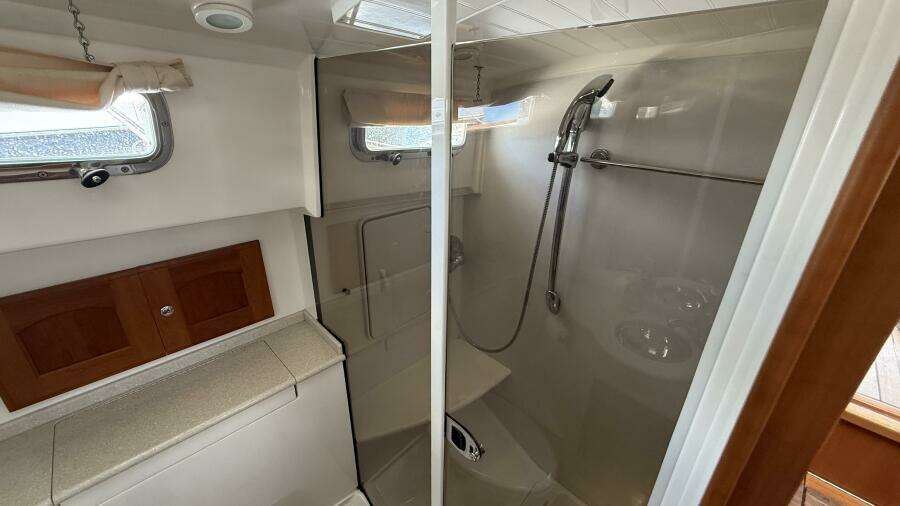 Tova 32ft Legacy Yacht For Sale