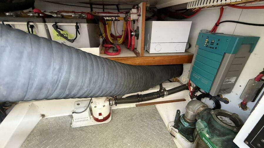 Tova 32ft Legacy Yacht For Sale