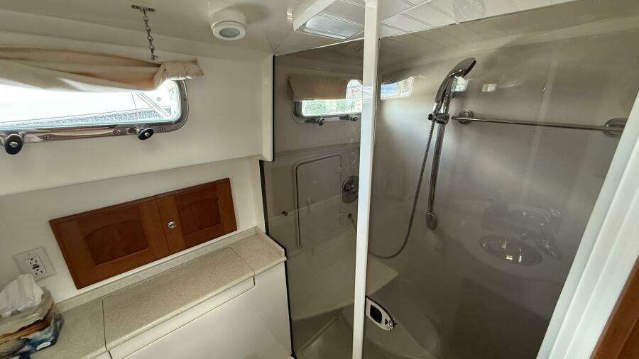 Tova 32ft Legacy Yacht For Sale