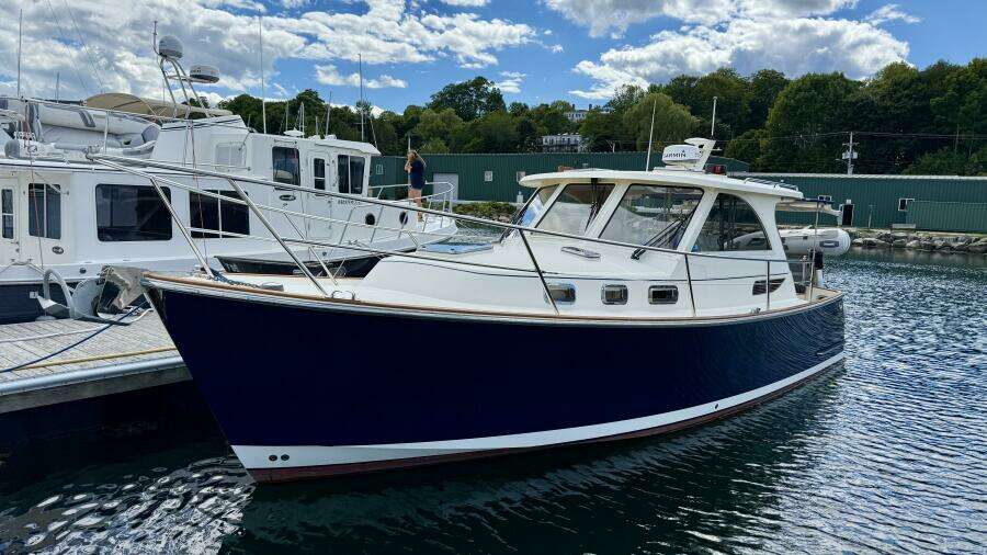 Tova 32ft Legacy Yacht For Sale