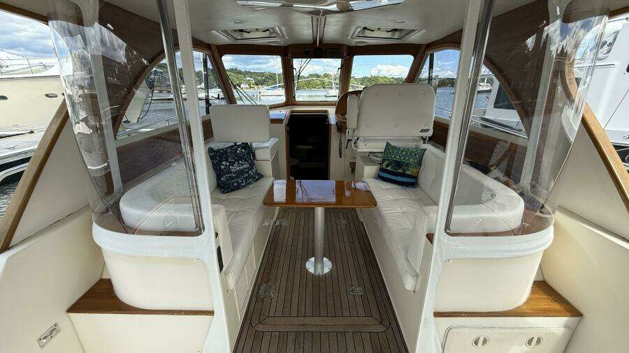 Tova 32ft Legacy Yacht For Sale