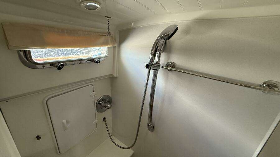 Tova 32ft Legacy Yacht For Sale