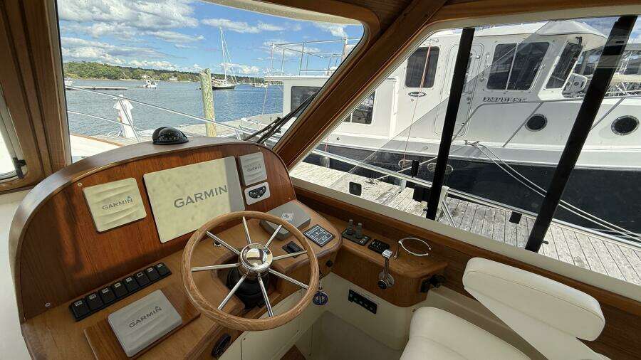 Tova 32ft Legacy Yacht For Sale