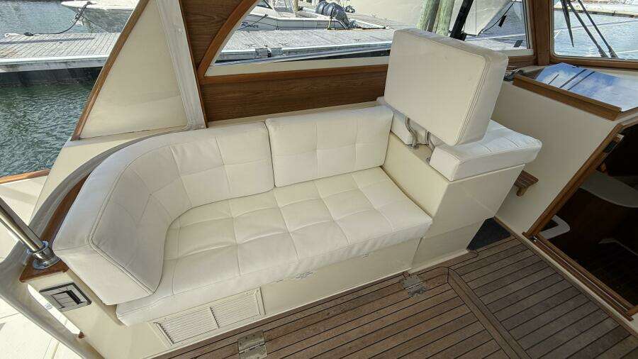 Tova 32ft Legacy Yacht For Sale