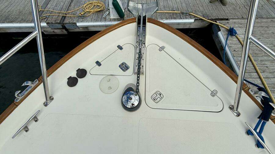 Tova 32ft Legacy Yacht For Sale