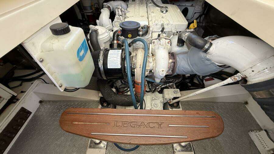 Tova 32ft Legacy Yacht For Sale