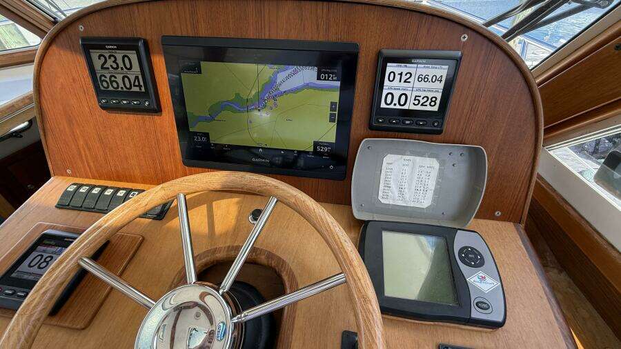 Tova 32ft Legacy Yacht For Sale